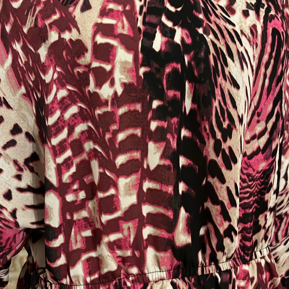💕 Sexy and Sassy printed dress! Sz 10 - Picture 3 of 4